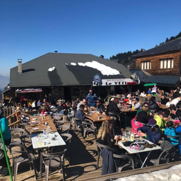 Pied des pistes, pleine nature Ustou Exterior foto