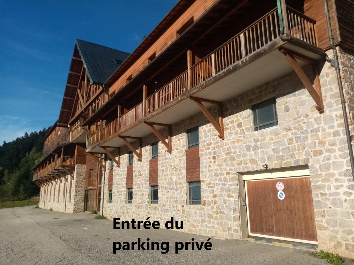 Pied des pistes, pleine nature Ustou Exterior foto